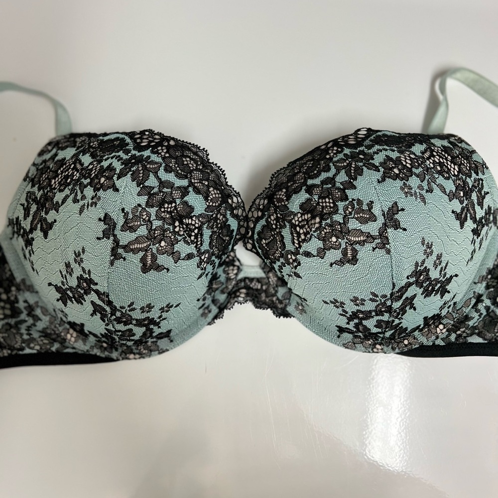 Victoria secret 34DD